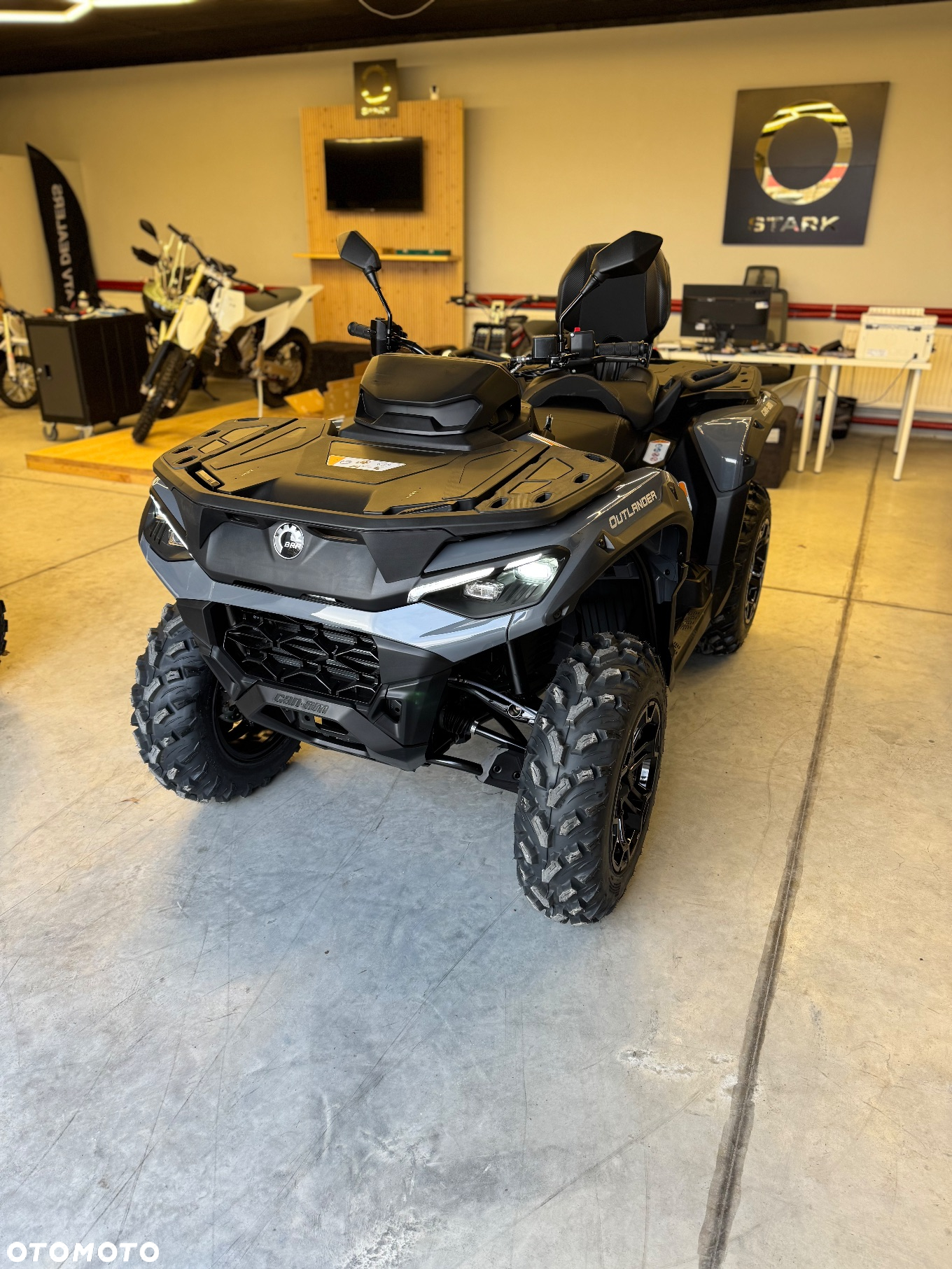 Can-Am Outlander Max - 3