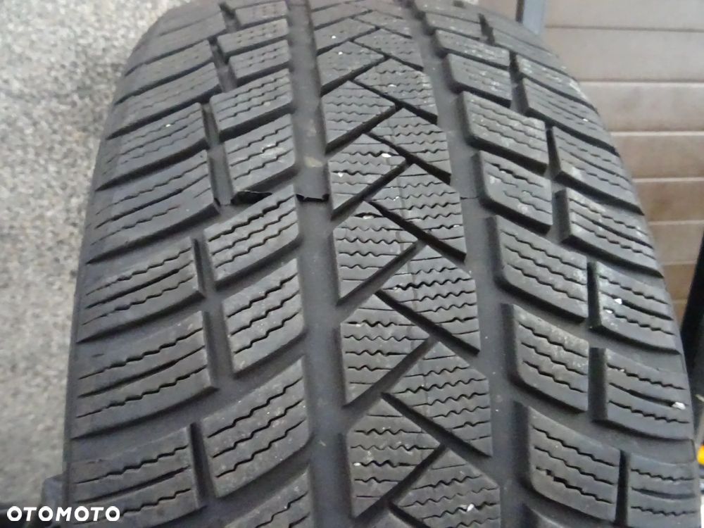 225/40/R19 93Y Vredestein Ciugaro Desing - 1