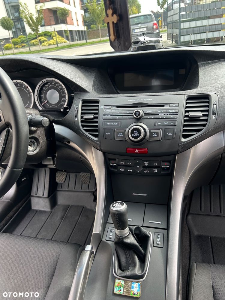 Honda Accord 2.0 Elegance - 23