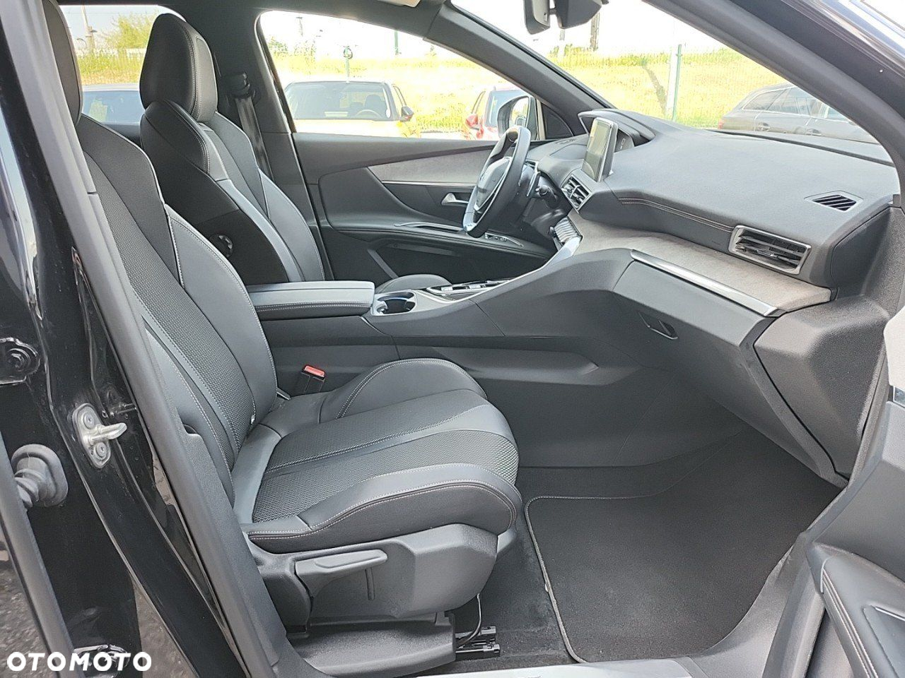 Peugeot 3008 1.5 BlueHDi GT S&S EAT8 - 12