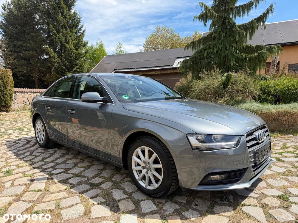 Audi A4 Limousine 2.0 TDI DPF multitronic Attraction - 3