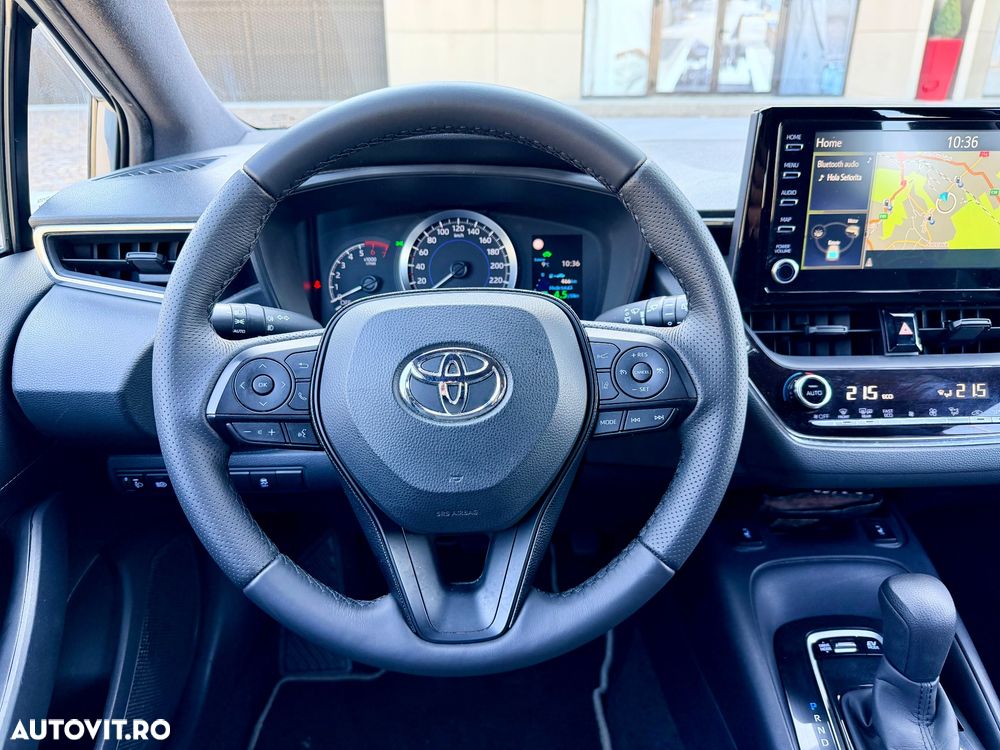 Toyota Corolla 1.8 HSD Business - 8