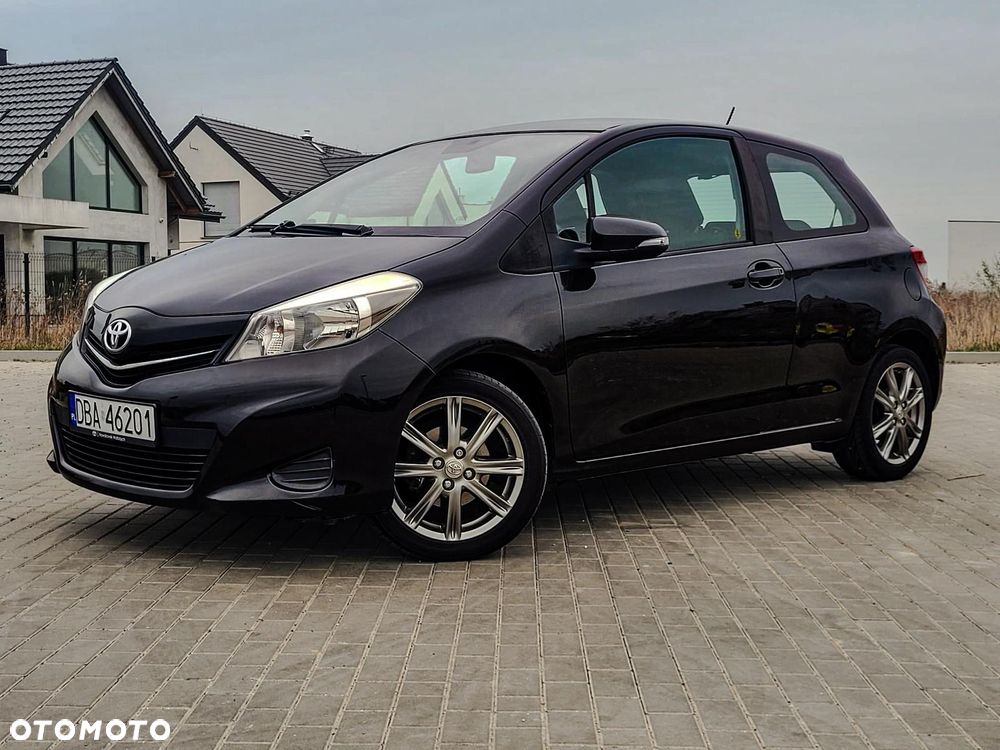 Toyota Yaris 1.33 Premium - 1