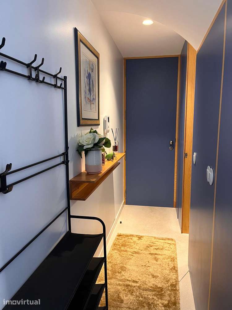 Arrenda-se apartamento T0 na prestigiada Avenida Serpa Pinto - Grande imagem: 2/11