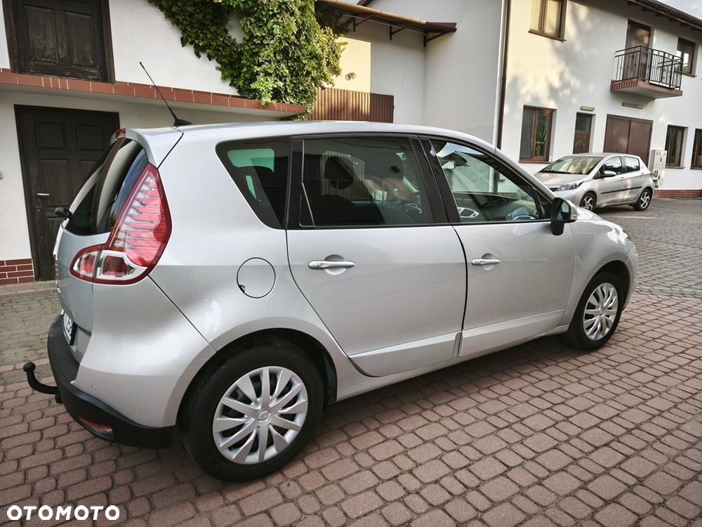 Renault Scenic 1.6 16V 110 TomTom Edition - 8