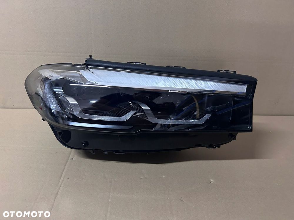 LAMPA PRAWA BMW 5 G30 G31 LIFT FULL LED - 1