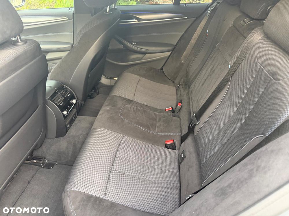 BMW Seria 5 540d xDrive M Sport Edition - 8
