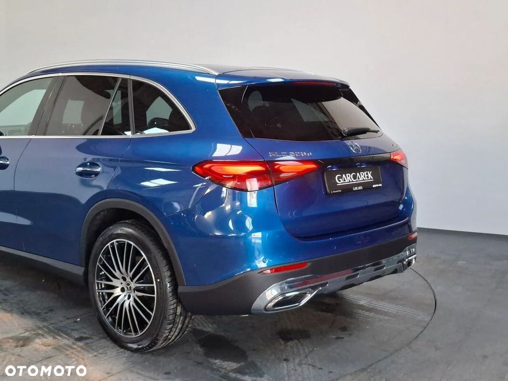 Mercedes-Benz GLC - 7