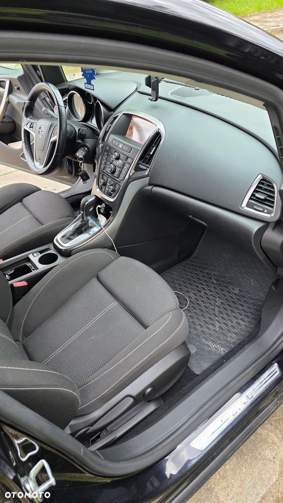 Opel Astra 1.6 Turbo Automatik Cosmo - 8