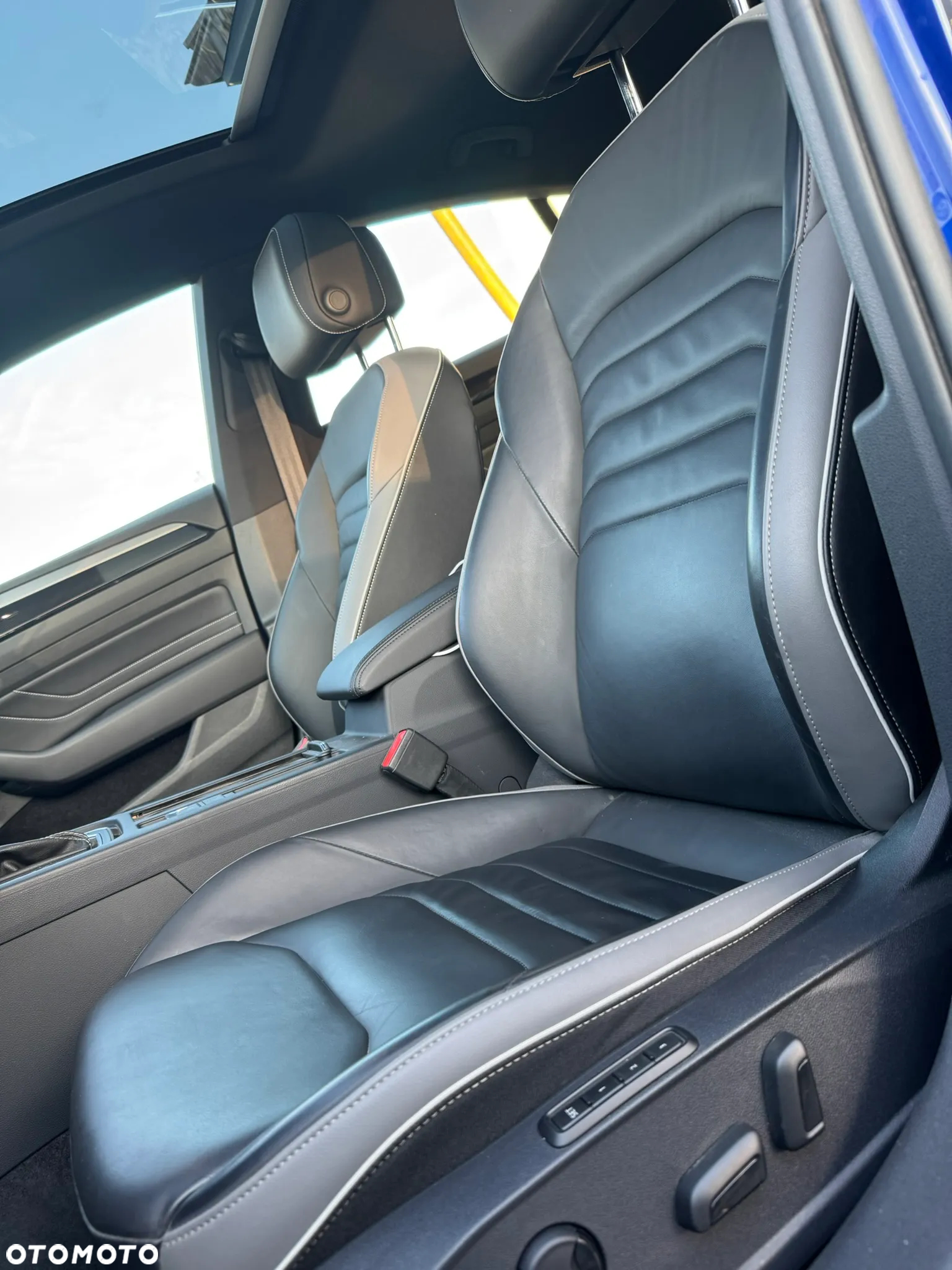 Volkswagen Arteon 2.0 TSI 4Motion DSG R-Line - 15