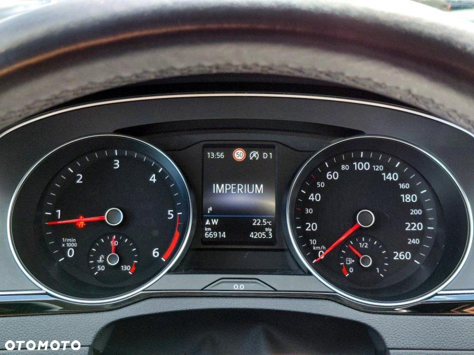 Volkswagen Passat - 23