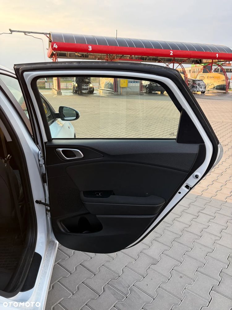 Kia Ceed 1.0 T-GDI M - 29