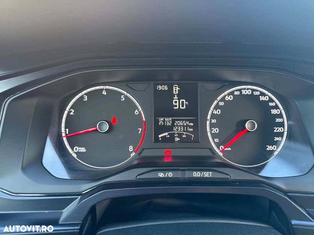 Volkswagen Polo - 17