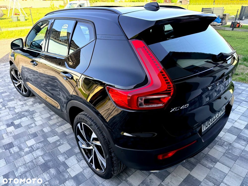 Volvo XC 40 D4 AWD Geartronic R-Design - 39
