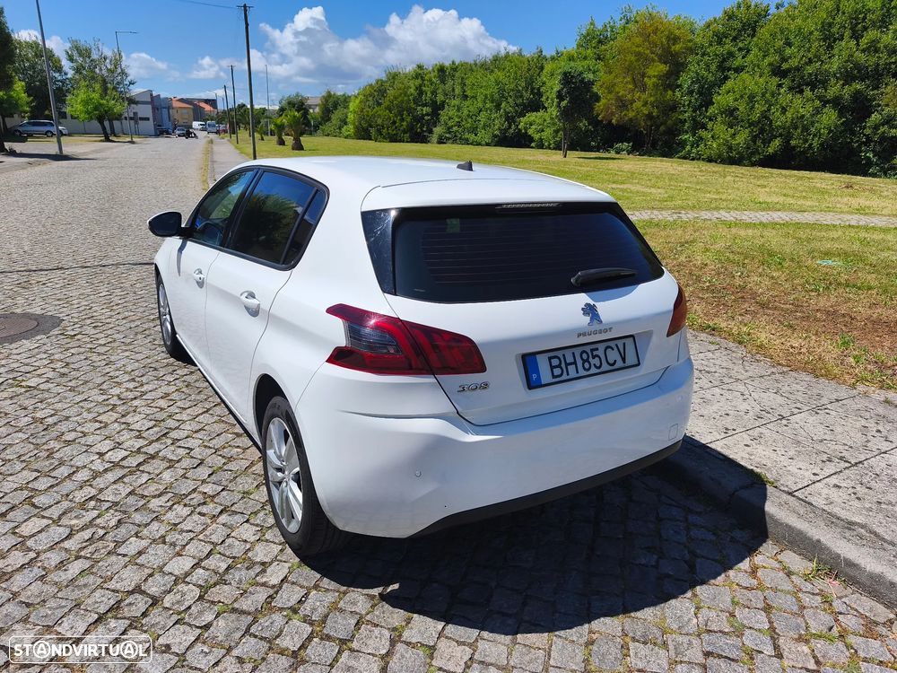 Peugeot 308 - 2
