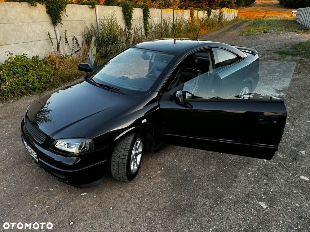 Opel Astra 2.2 Sport - 10