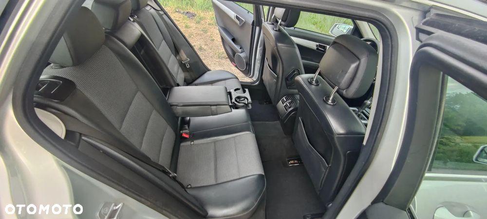 Mercedes-Benz Klasa C 180 Kompressor Avantgarde - 7