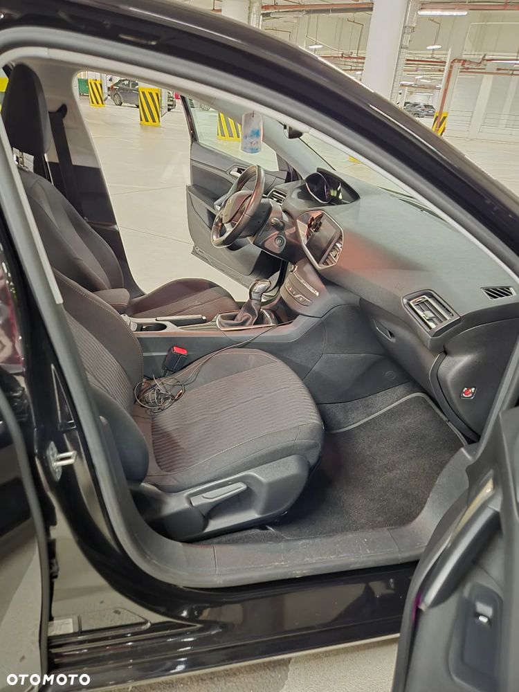 Peugeot 308 - 9