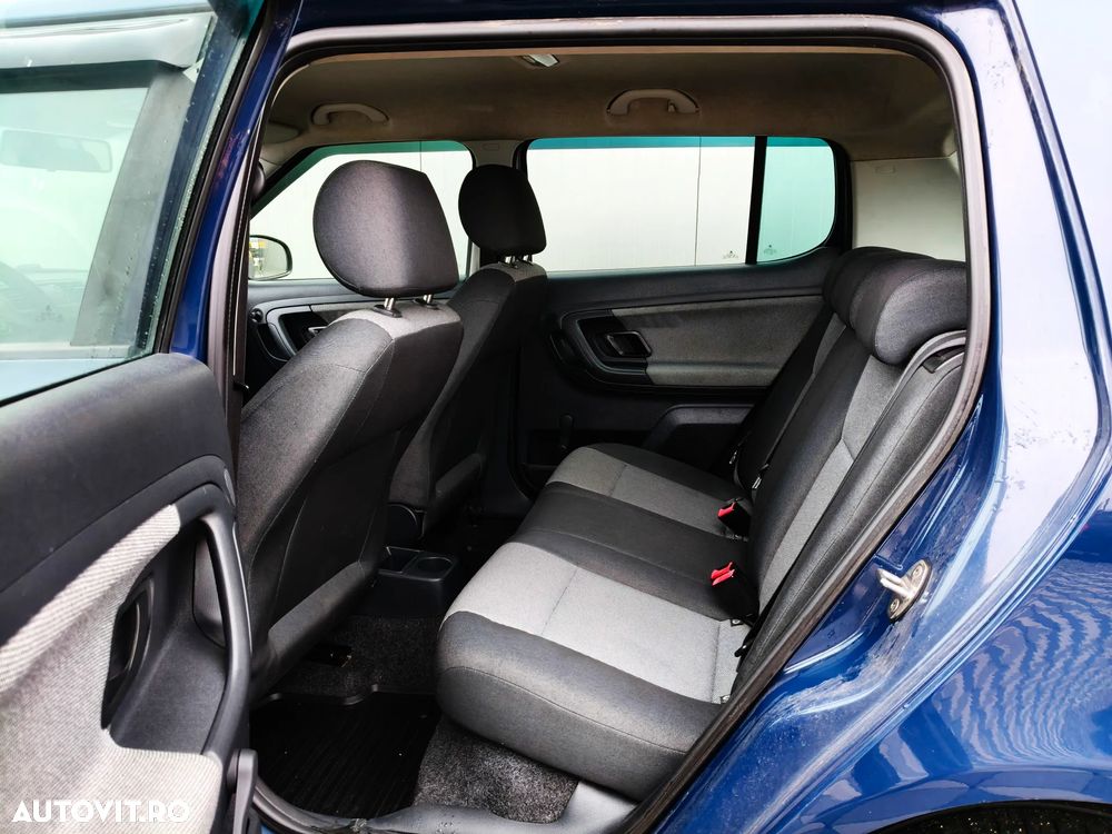 Skoda Fabia 1.2 HTP Active Green tec - 19