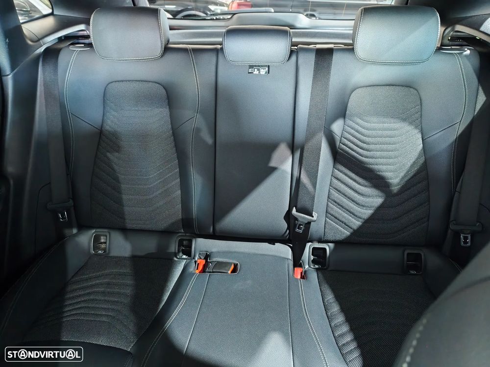 Mercedes-Benz GLA 250 e 8G-DCT - 5