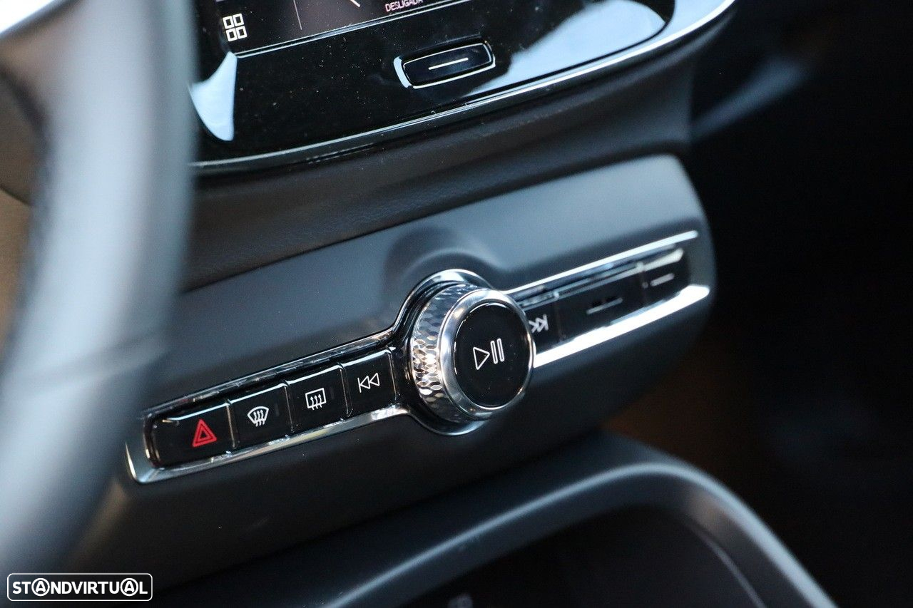 Volvo EX40 82 kWh Single Motor Extended Range Plus - 18