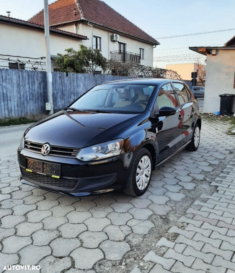 Volkswagen Polo 1.2 Comfortline - 1