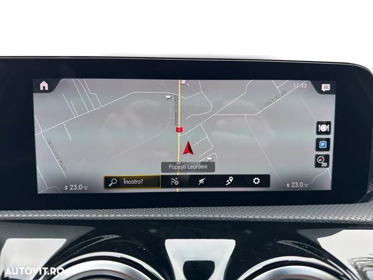 Mercedes-Benz A 200 Sedan 7G-DCT Edition 2020 - 31