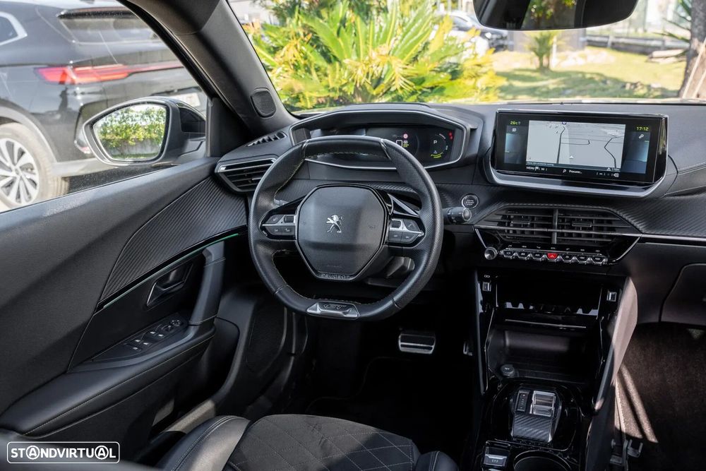 Peugeot e-2008 50 kWh GT - 10
