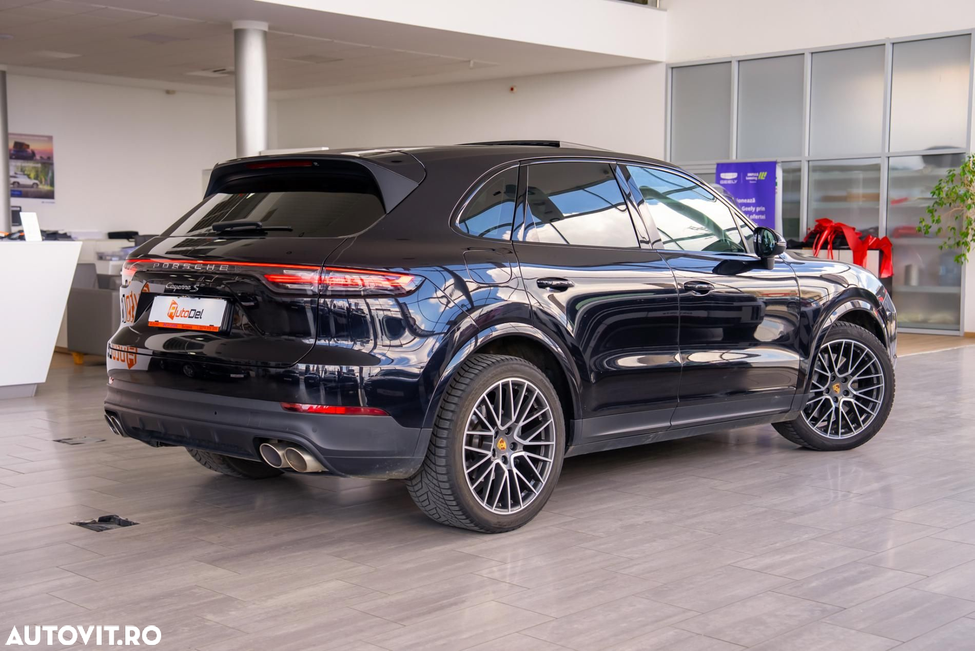 Porsche Cayenne S Tiptronic S Platinum Edition - 4
