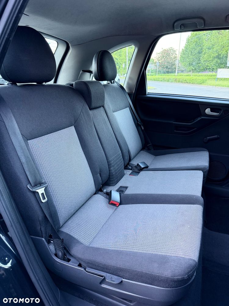 Opel Meriva - 17