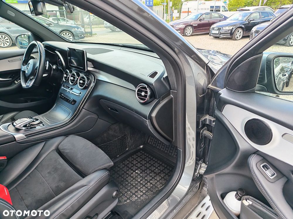 Mercedes-Benz GLC - 22