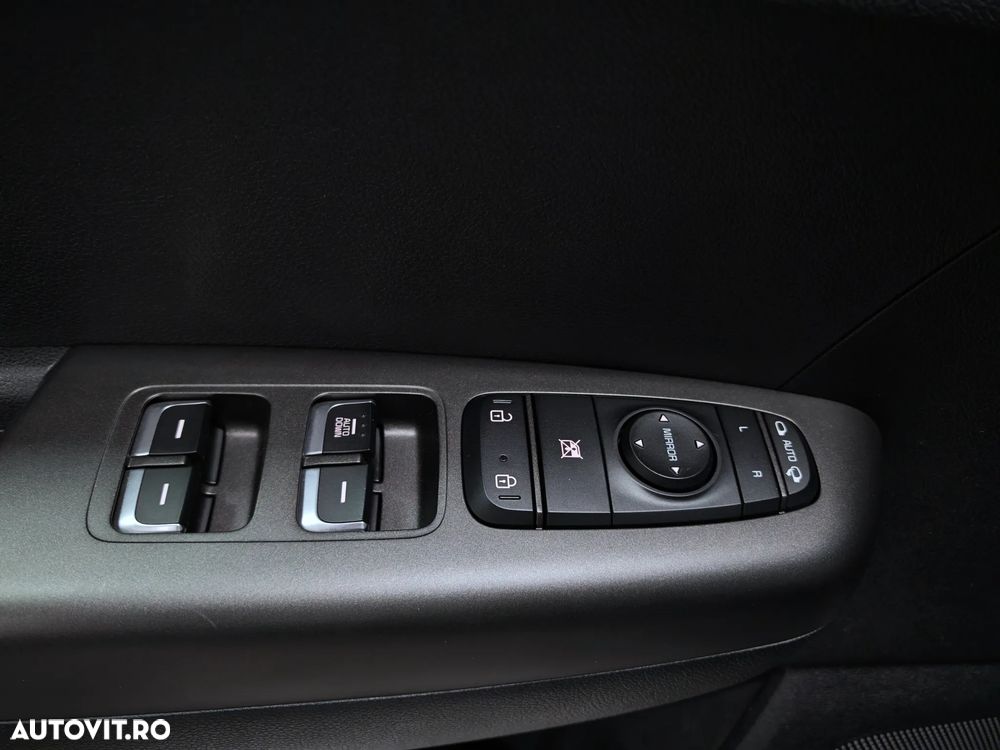 Kia Sportage 1.6 DSL MHEV 7DCT HP 4x2 Plus - 28
