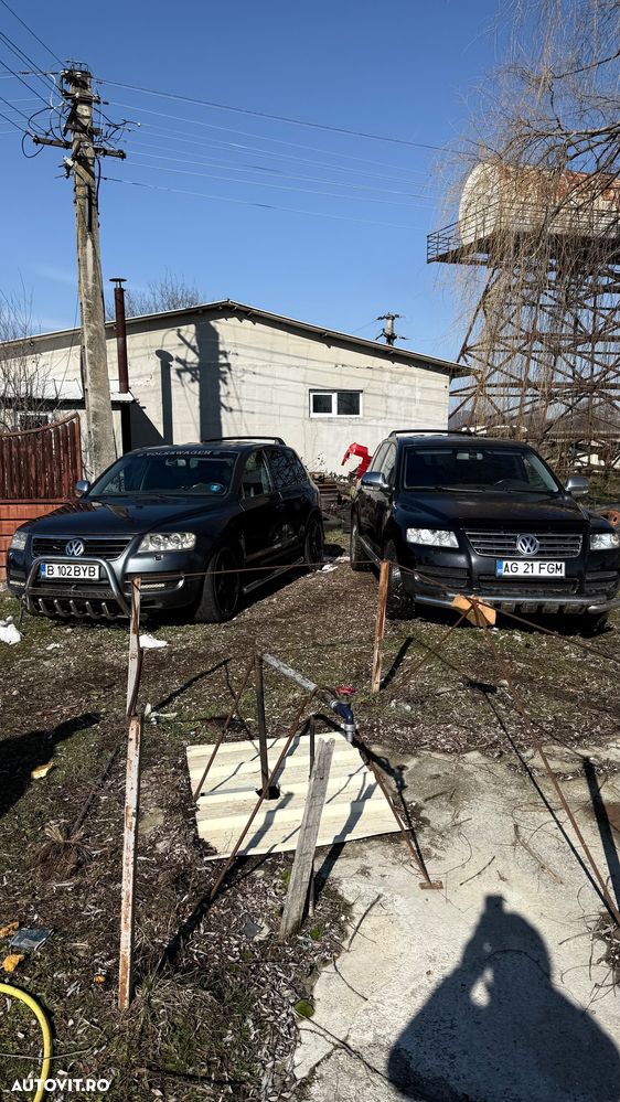Volkswagen Touareg - 1