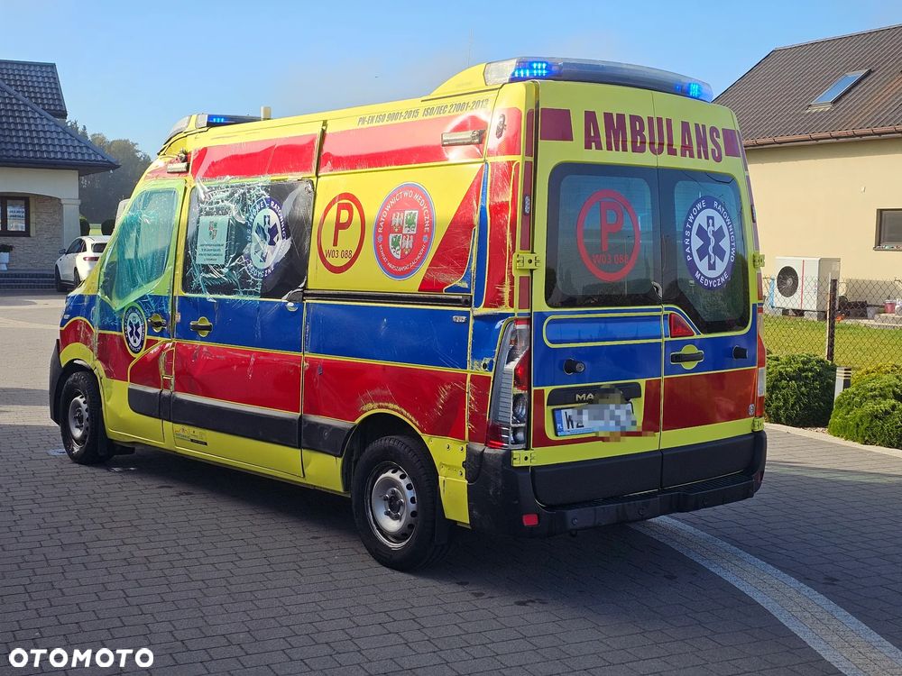 Renault MASTER Karetka Ambulans - 6