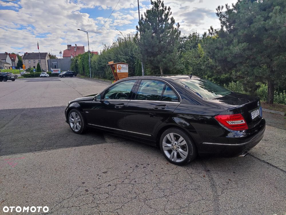 Mercedes-Benz Klasa C 250 CGI BlueEff Avantgarde - 7
