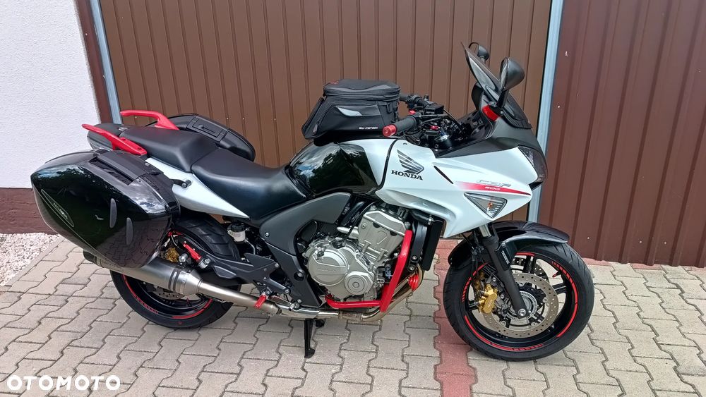 Honda CBF - 4