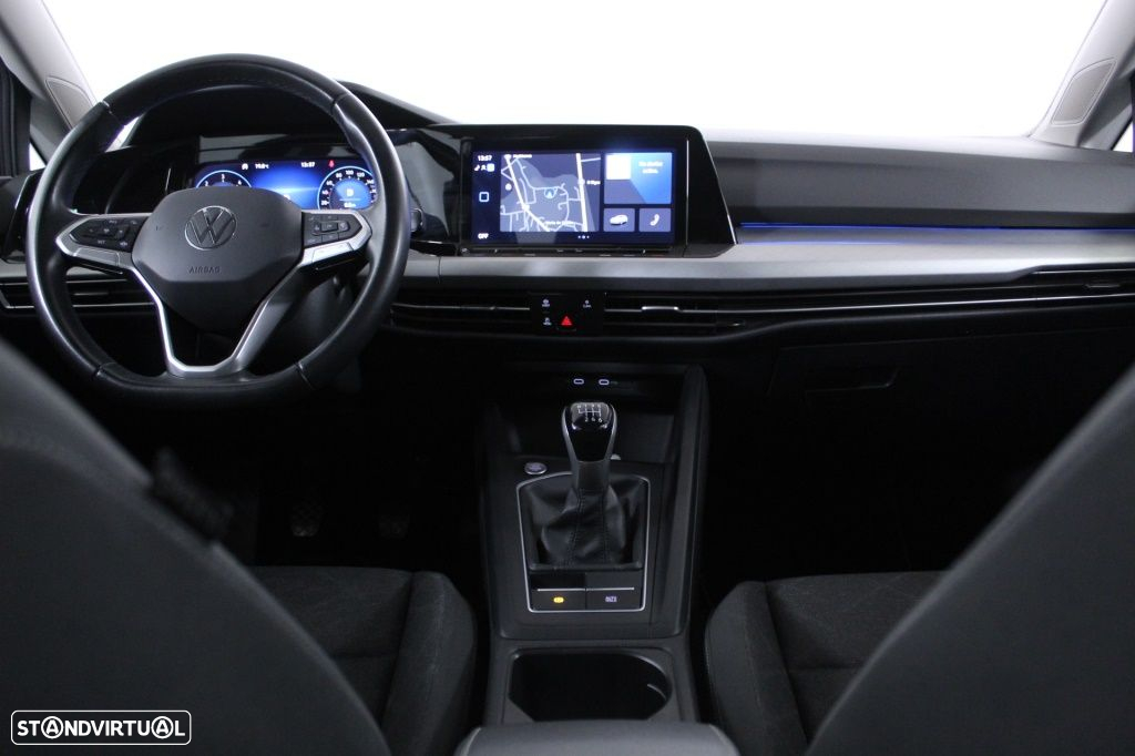 VW Golf 2.0 TDI Life - 17