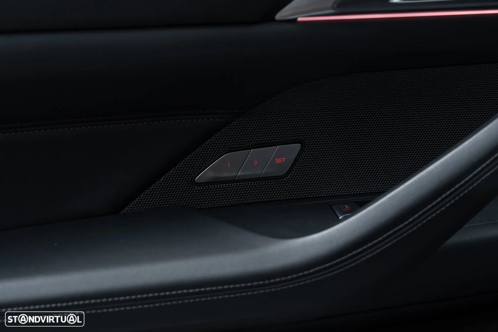 BMW M4 Competition - 25