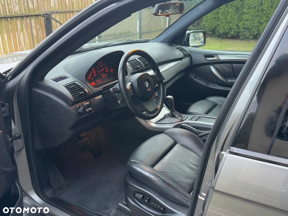 BMW X5 3.0 i - 8