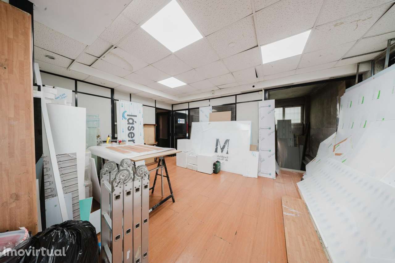 Espaço Comercial em Benfica - Grande imagem: 4/20