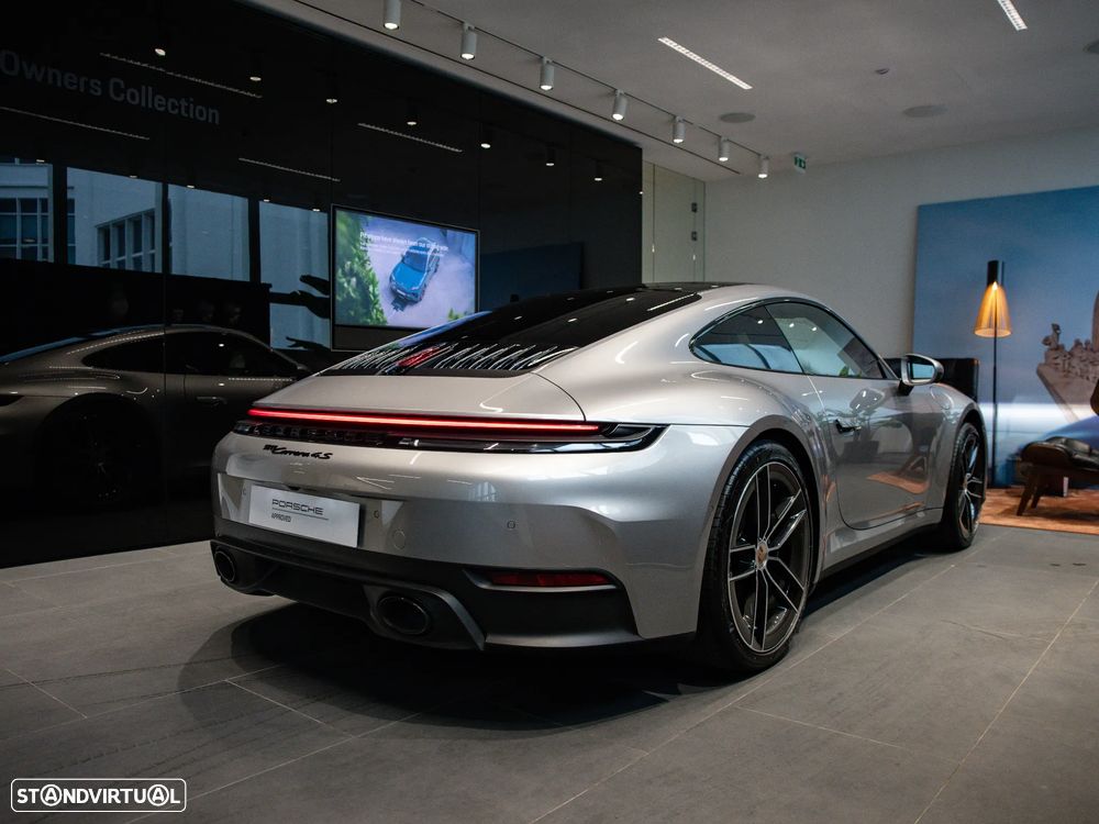 Porsche 911 (992) Carrera 4S PDK - 11