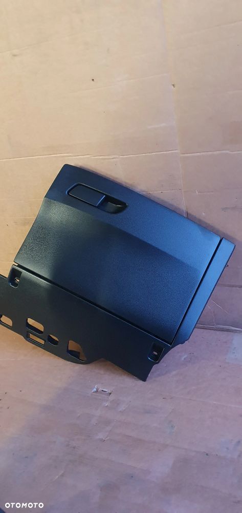 Schowek pasażera Europa Audi A4 B9 EU 8W1857035B - 3