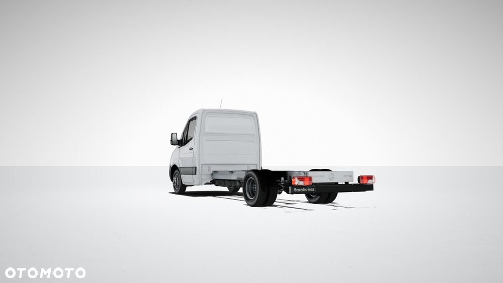 Mercedes-Benz Sprinter - 2