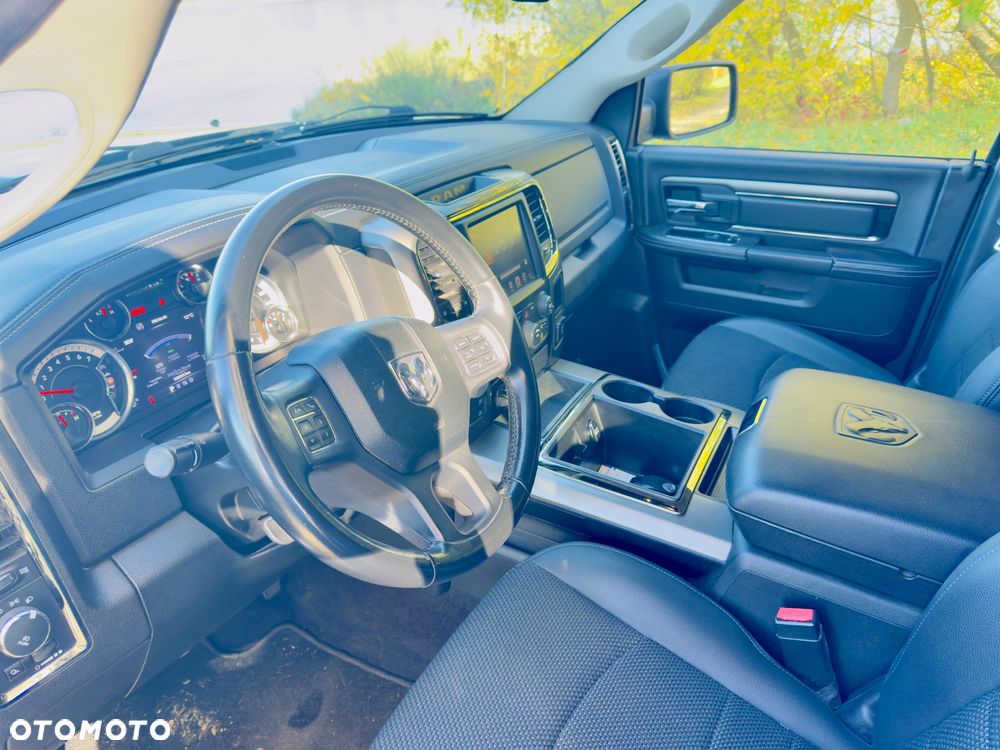 Dodge RAM 5.7 4x4 - 13