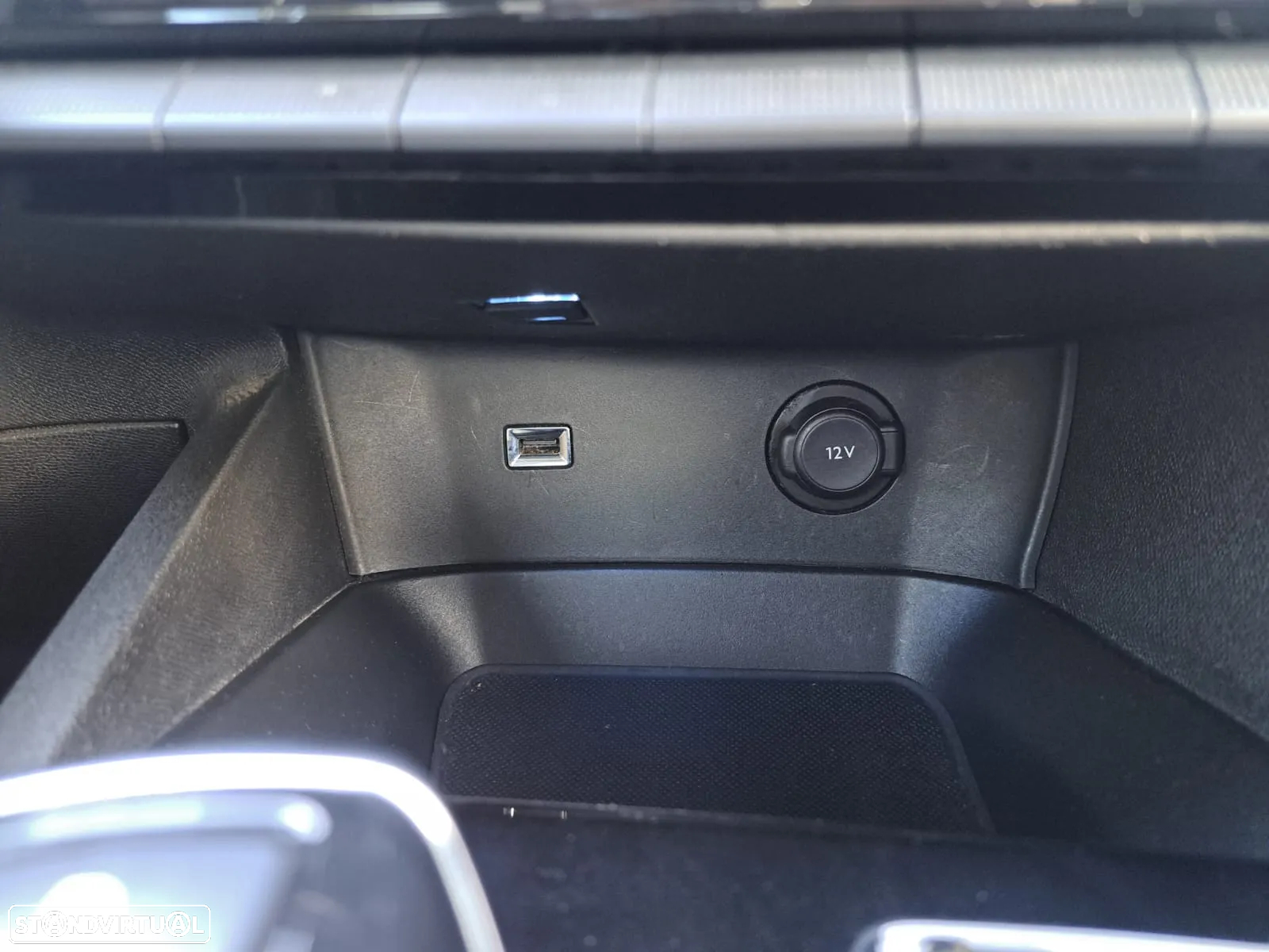 Peugeot 3008 PureTech 130 Stop & Start GPF EAT8 Active Business-Pack - 28