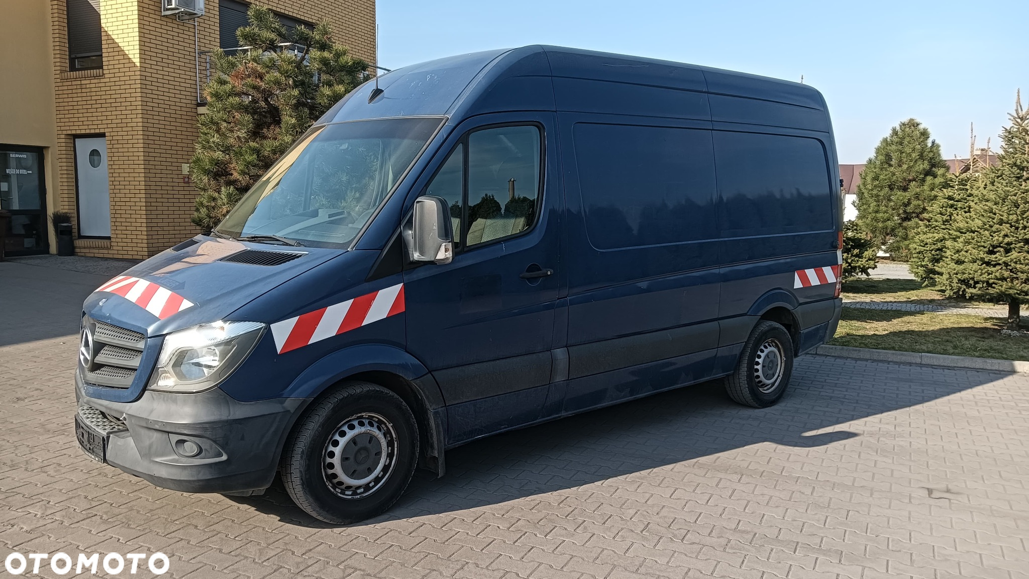 Mercedes-Benz Sprinter - 4