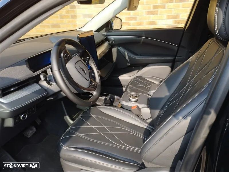 Ford Mustang Mach-E - 5