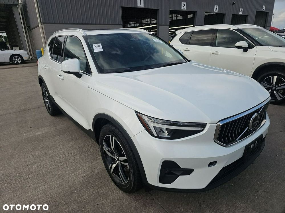 Volvo XC 40 - 1