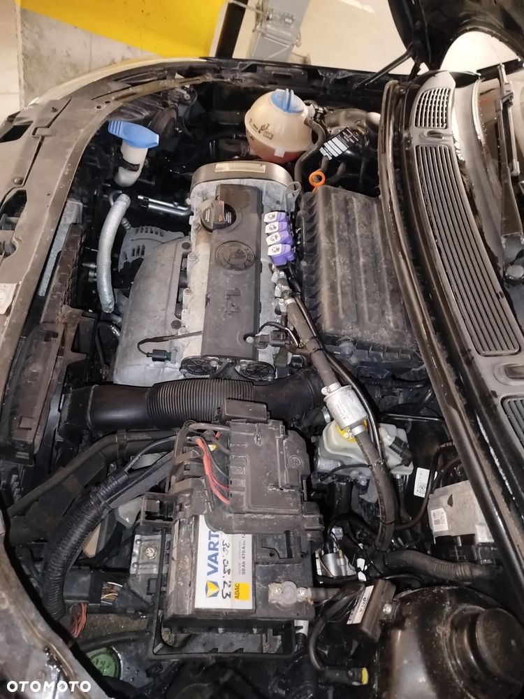 Skoda Roomster 1.4 MPI PLUS EDITION - 24