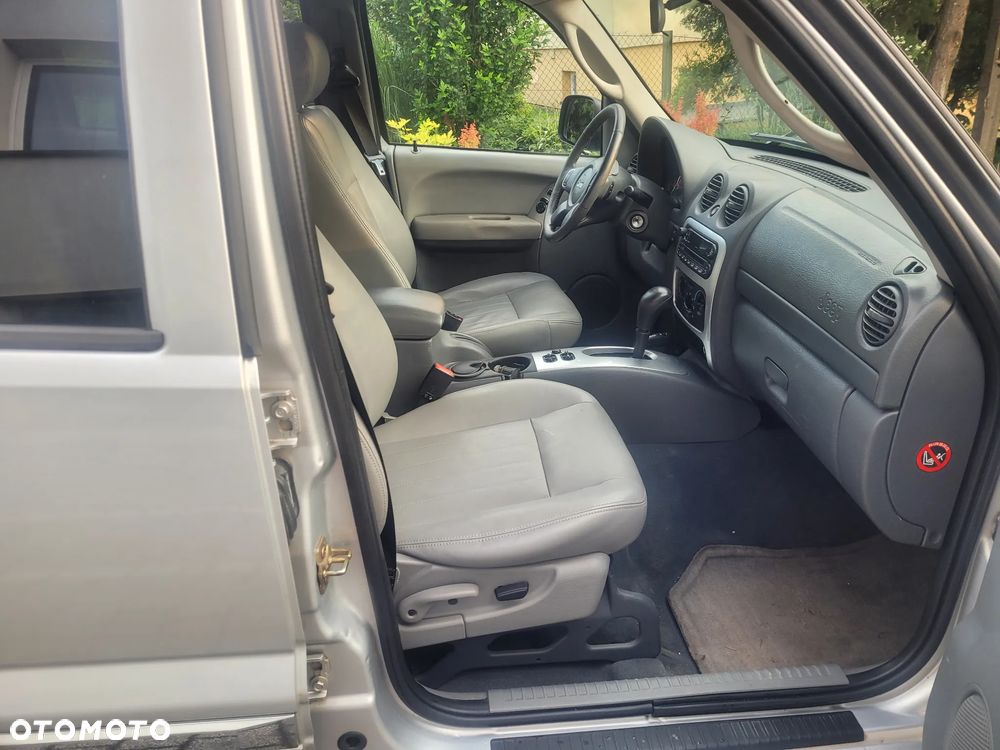Jeep Cherokee 2.8 CRD Automatik Limited - 6